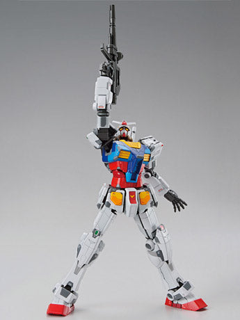 1/100 RX-78F00 - Bandai